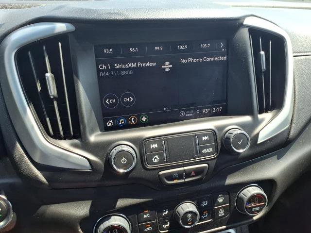 Used 2024 GMC Terrain SLT image 23