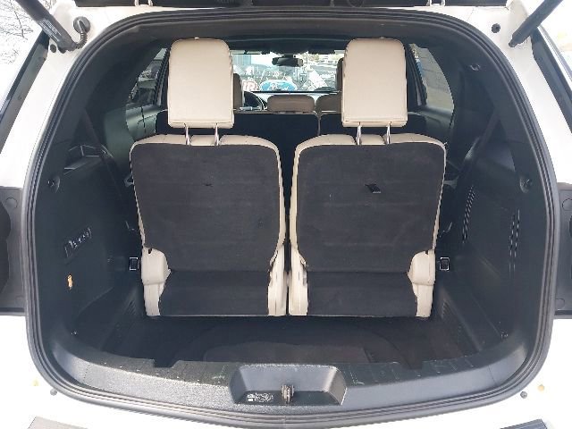 Certified 2018 Ford Explorer Limited w/ Ford Safe & Smart Package FWD image 27