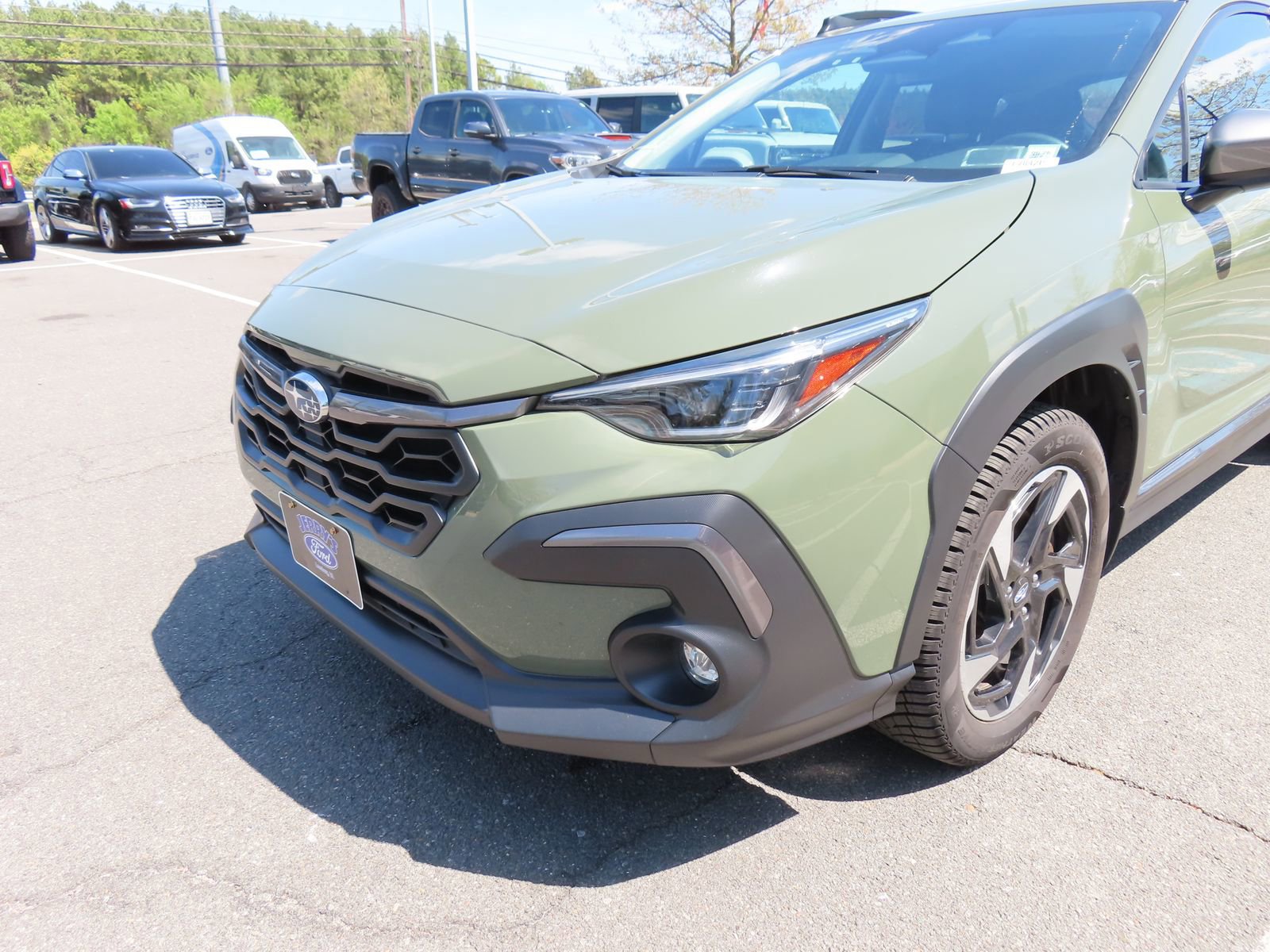 Used 2024 Subaru Crosstrek 2.5i Limited AWD/4WD image 2