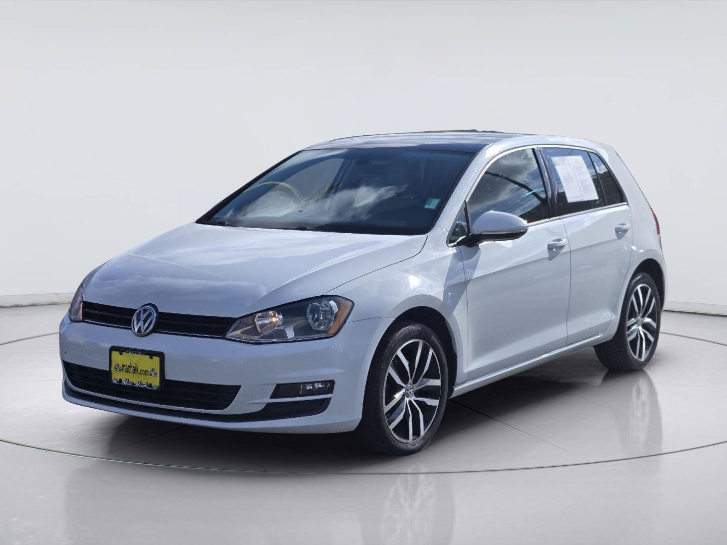Used 2017 Volkswagen Golf SE FWD image 1