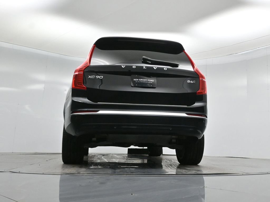 Used 2023 Volvo XC90 B6 Ultimate w/ Protection Package Premier image 16