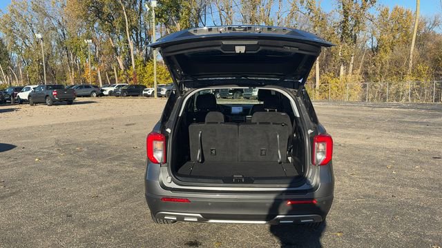 Certified 2022 Ford Explorer XLT w/ Equipment Group 202A image 31