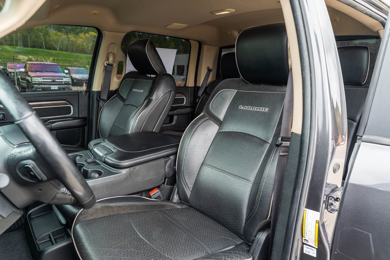 Used 2020 RAM 2500 Laramie image 27