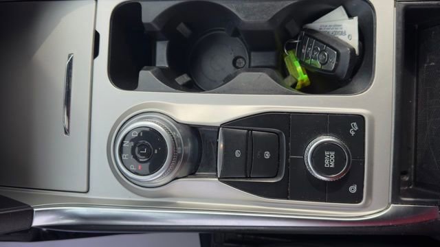 Certified 2022 Ford Explorer XLT w/ Equipment Group 202A image 18