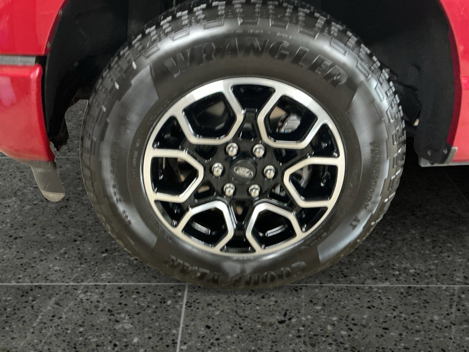 Certified 2021 Ford F150 Lariat w/ Equipment Group 502A High image 14