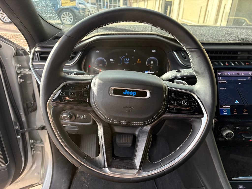 Used 2021 Jeep Grand Cherokee L Overland w/ Luxury Tech Group IV image 16