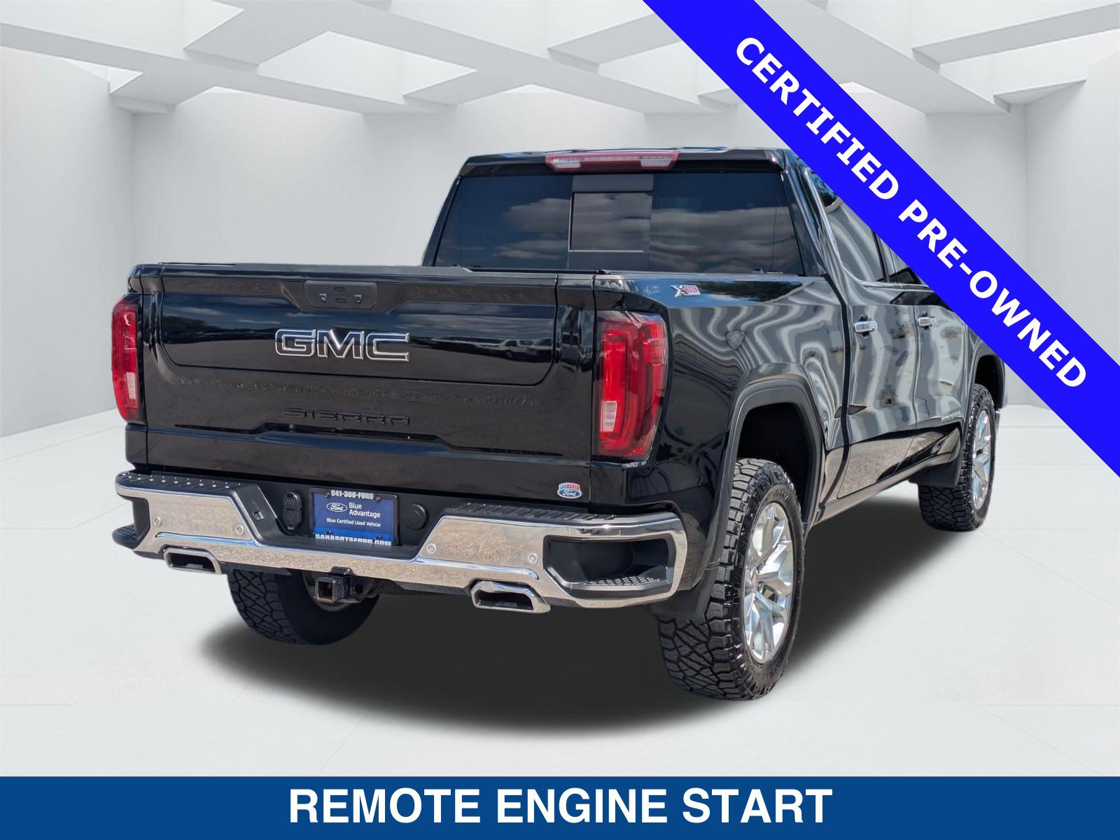 Used 2022 GMC Sierra 1500 SLT w/ SLT Premium Plus Package AWD/4WD image 5