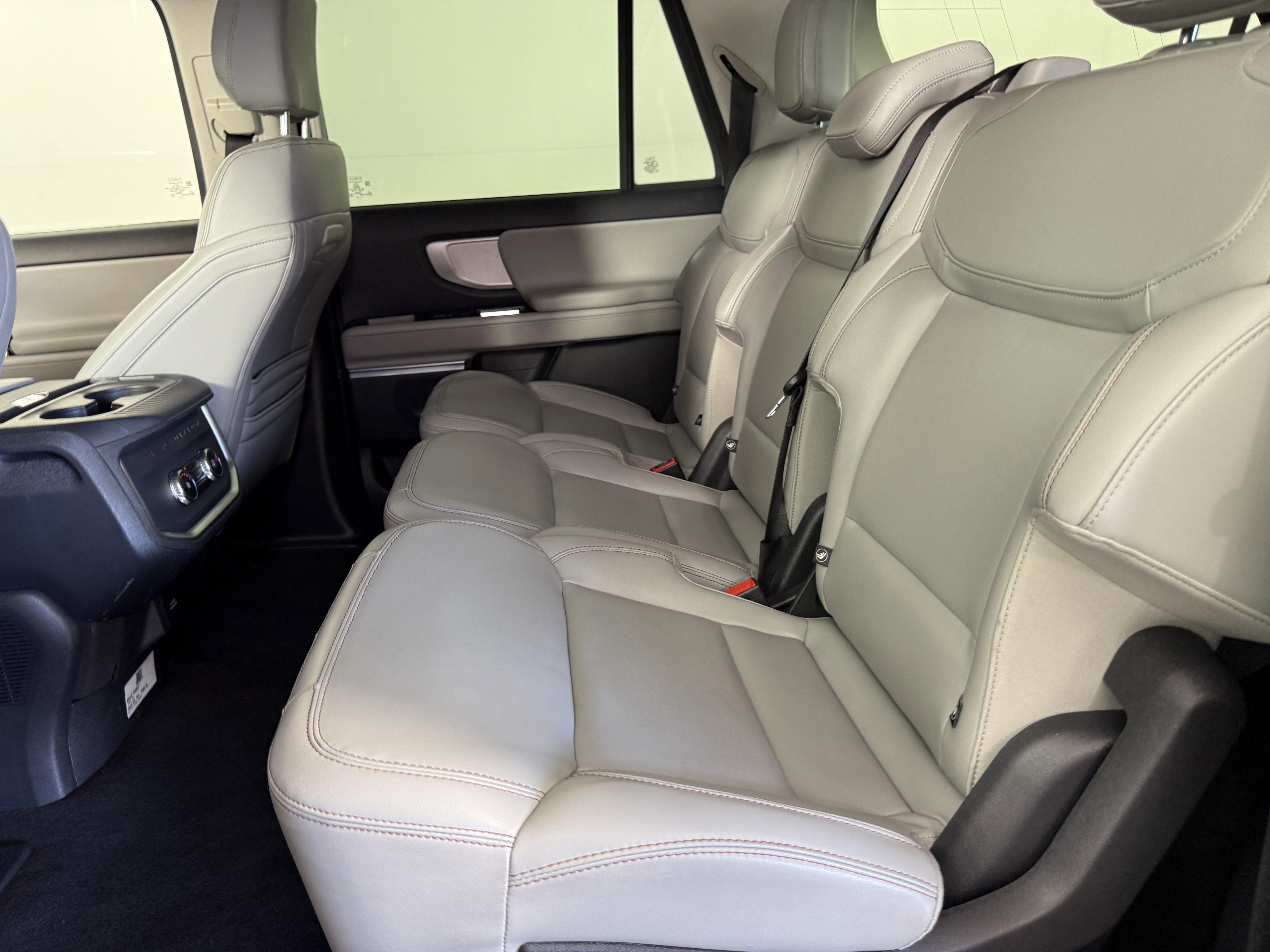 Certified 2025 Ford Expedition Max Active RWD image 13