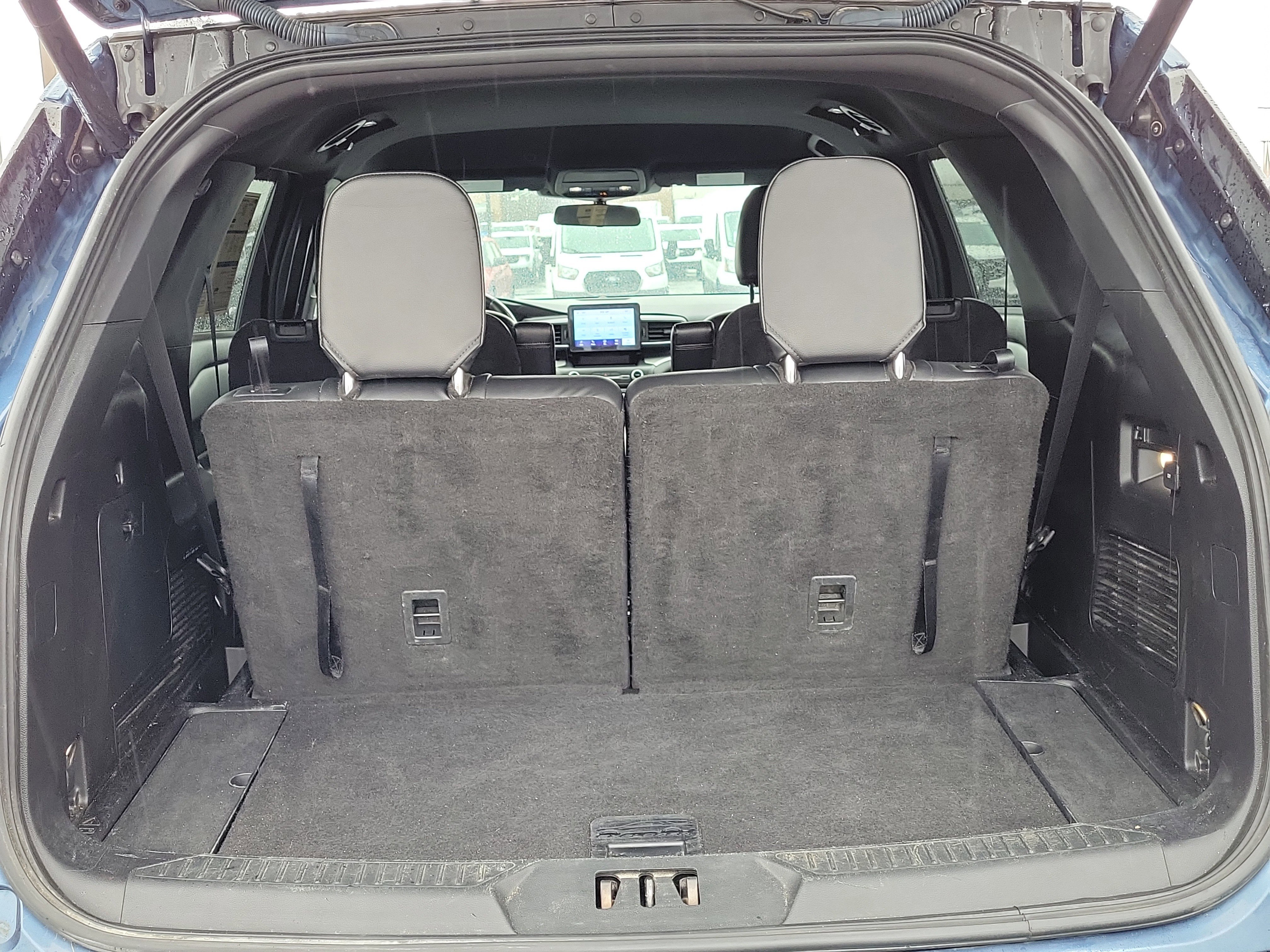 Certified 2020 Ford Explorer XLT w/ Equipment Group 202A image 8