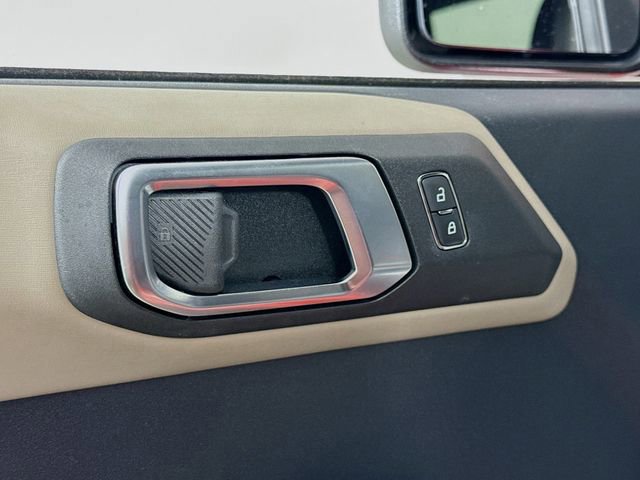 Certified 2023 Ford Bronco Wildtrak image 19