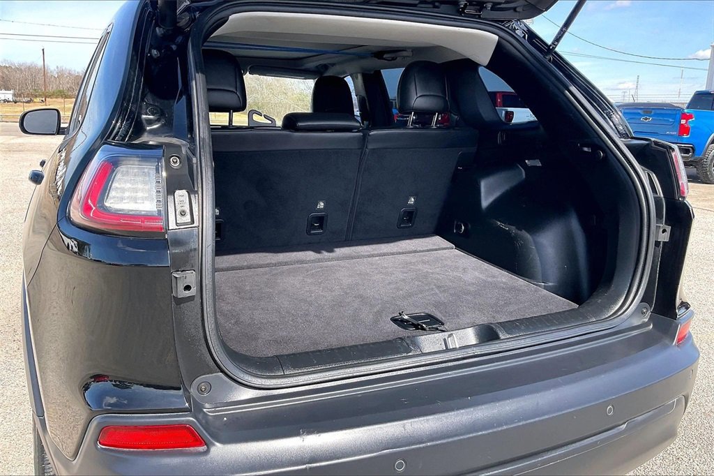 Used 2020 Jeep Cherokee Latitude Plus image 37