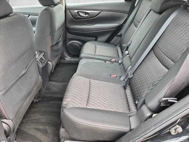 Used 2018 Nissan Rogue S AWD/4WD image 18