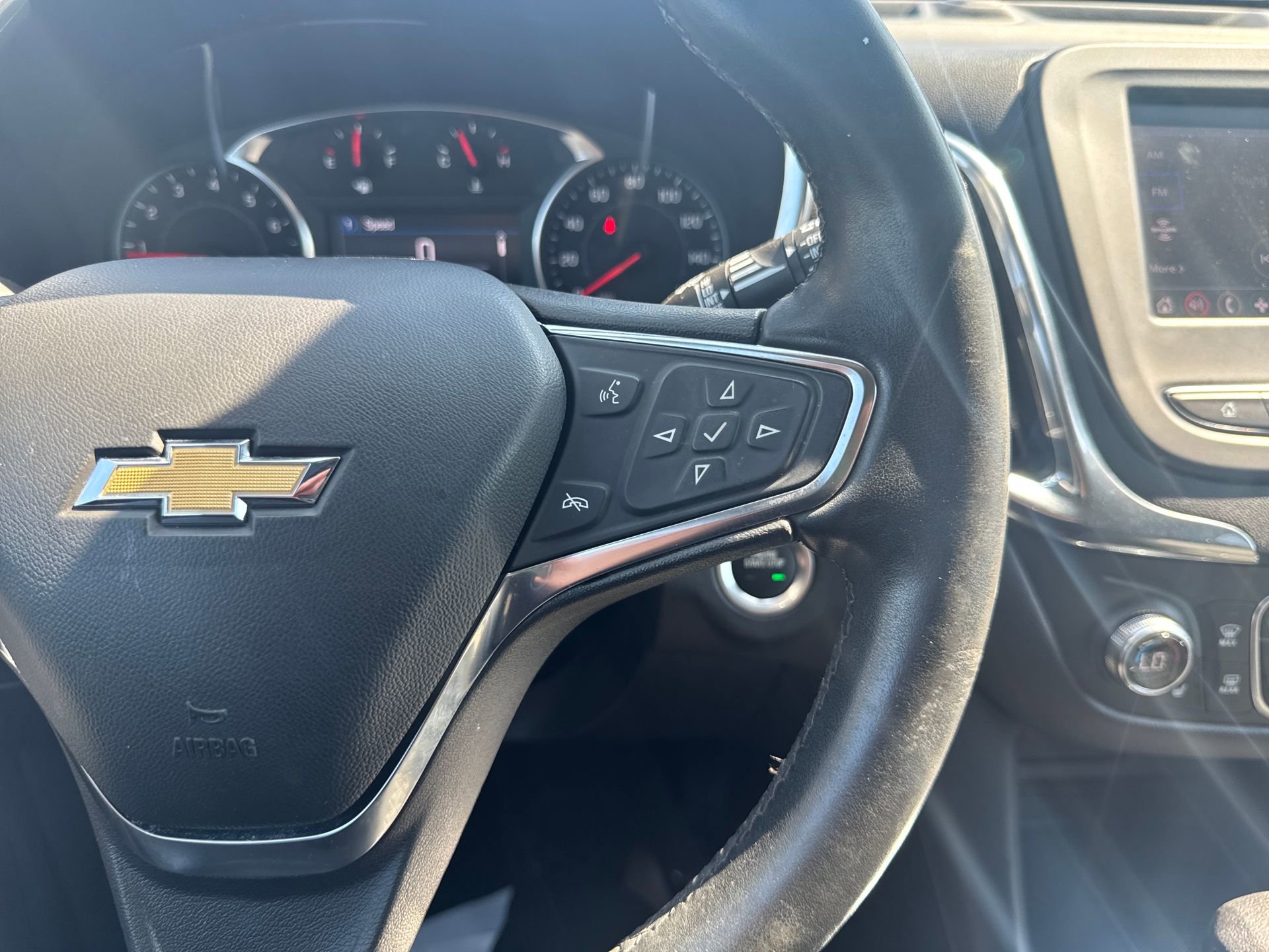Used 2024 Chevrolet Equinox LT FWD image 37