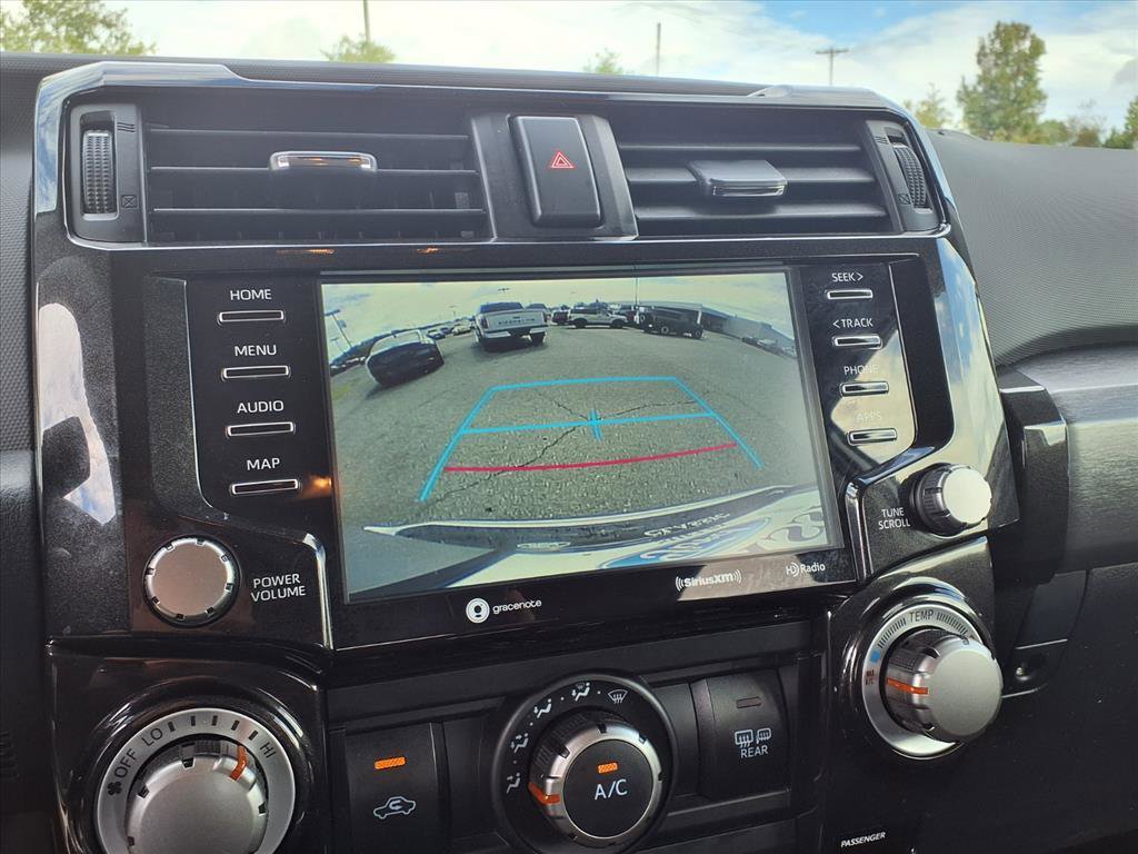 Used 2024 Toyota 4Runner TRD Off-Road image 9