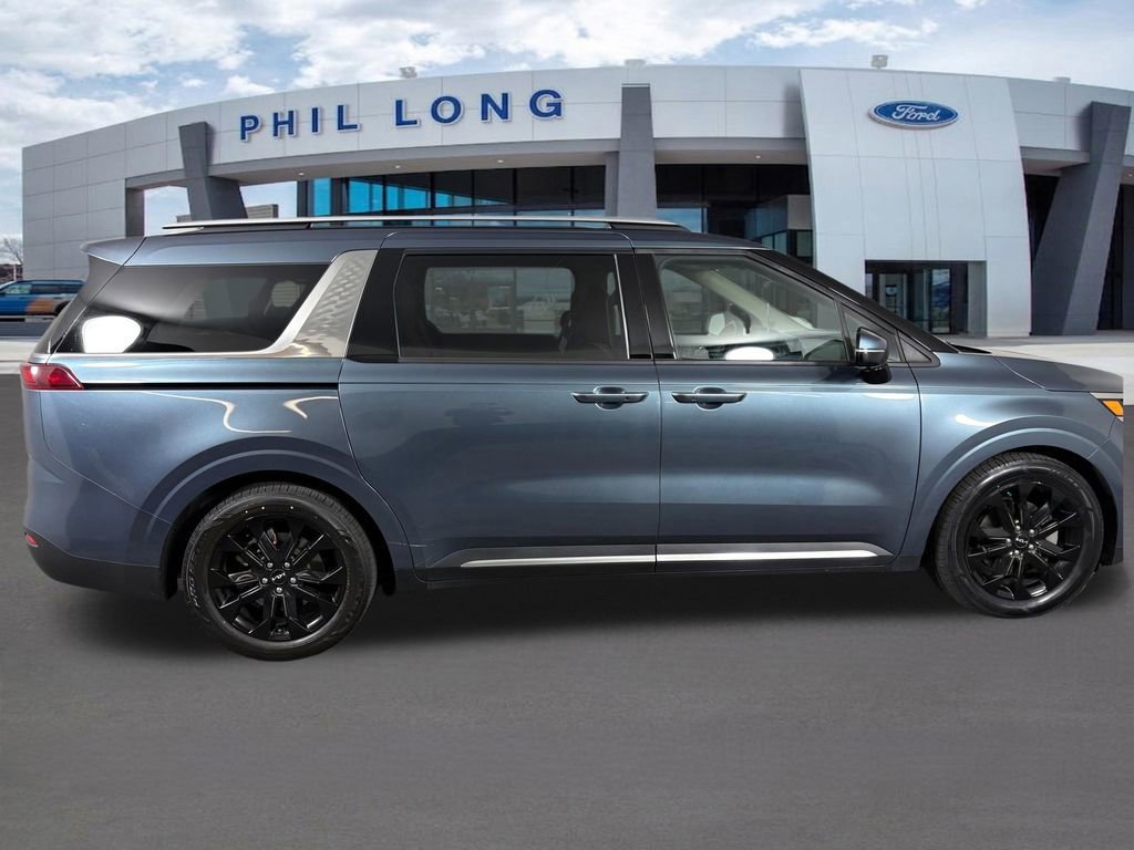 Used 2023 Kia Carnival SX Prestige image 5