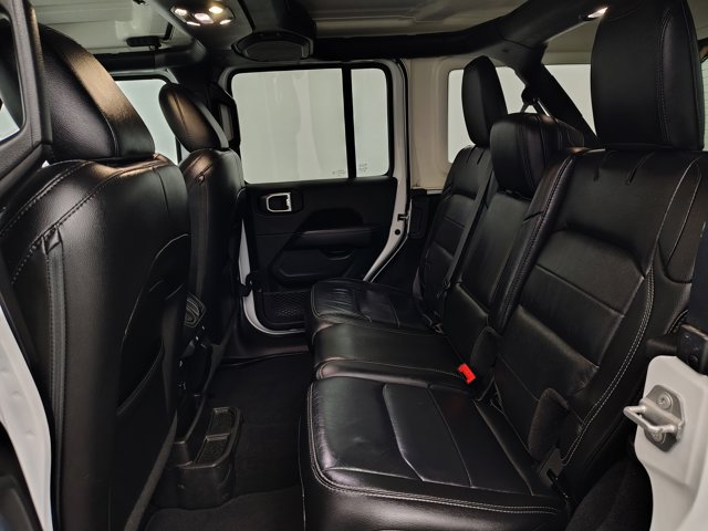 Used 2021 Jeep Wrangler Unlimited Sahara w/ Uconnect 4C Nav & Sound Group AWD/4WD image 24