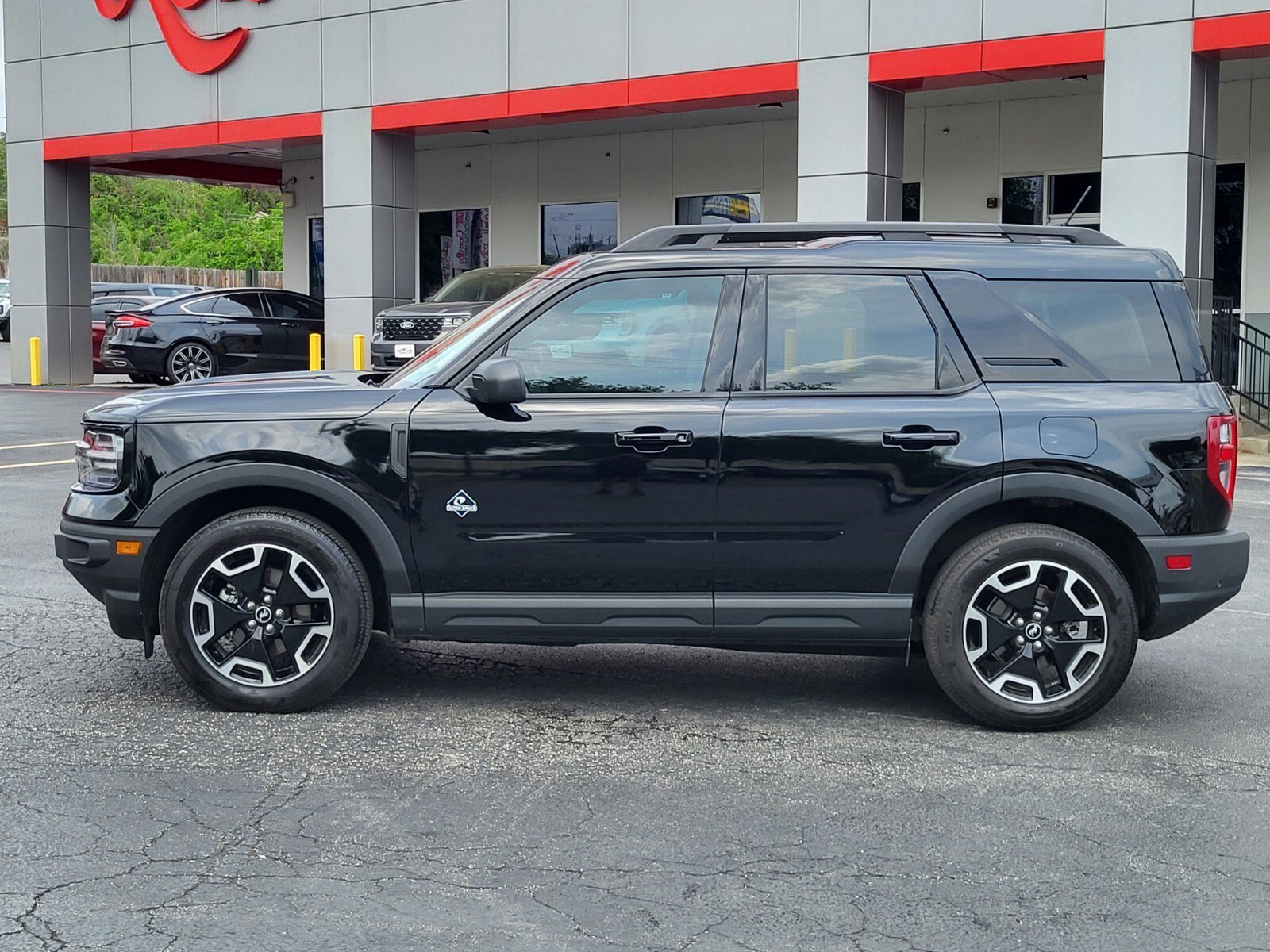 Certified 2024 Ford Bronco Sport Outer Banks w/ Tech Package image 6