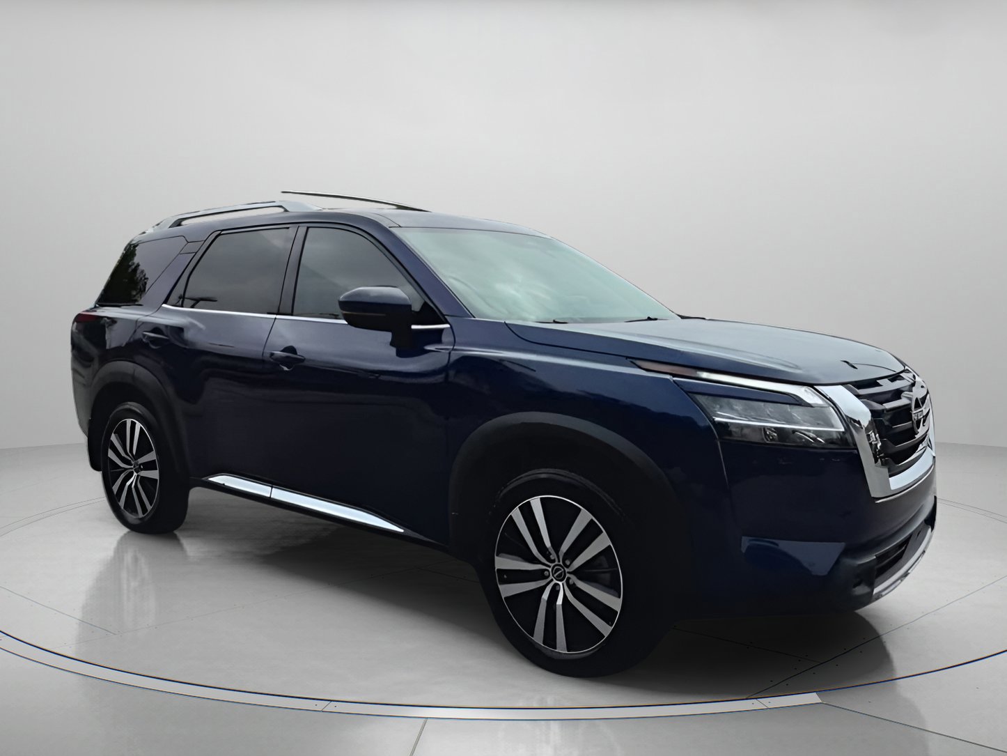 Used 2024 Nissan Pathfinder Platinum image 31