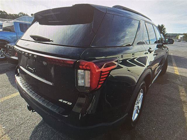 Certified 2025 Ford Explorer Active AWD/4WD image 2