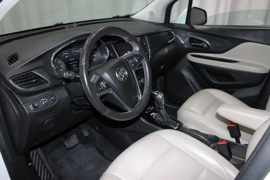 Used 2018 Buick Encore Essence w/ Experience Buick Package FWD image 24