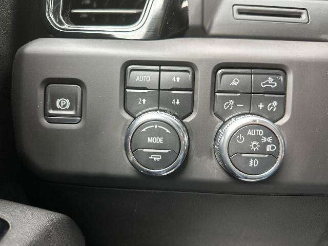 Used 2025 GMC Sierra 1500 AT4 AWD/4WD image 23
