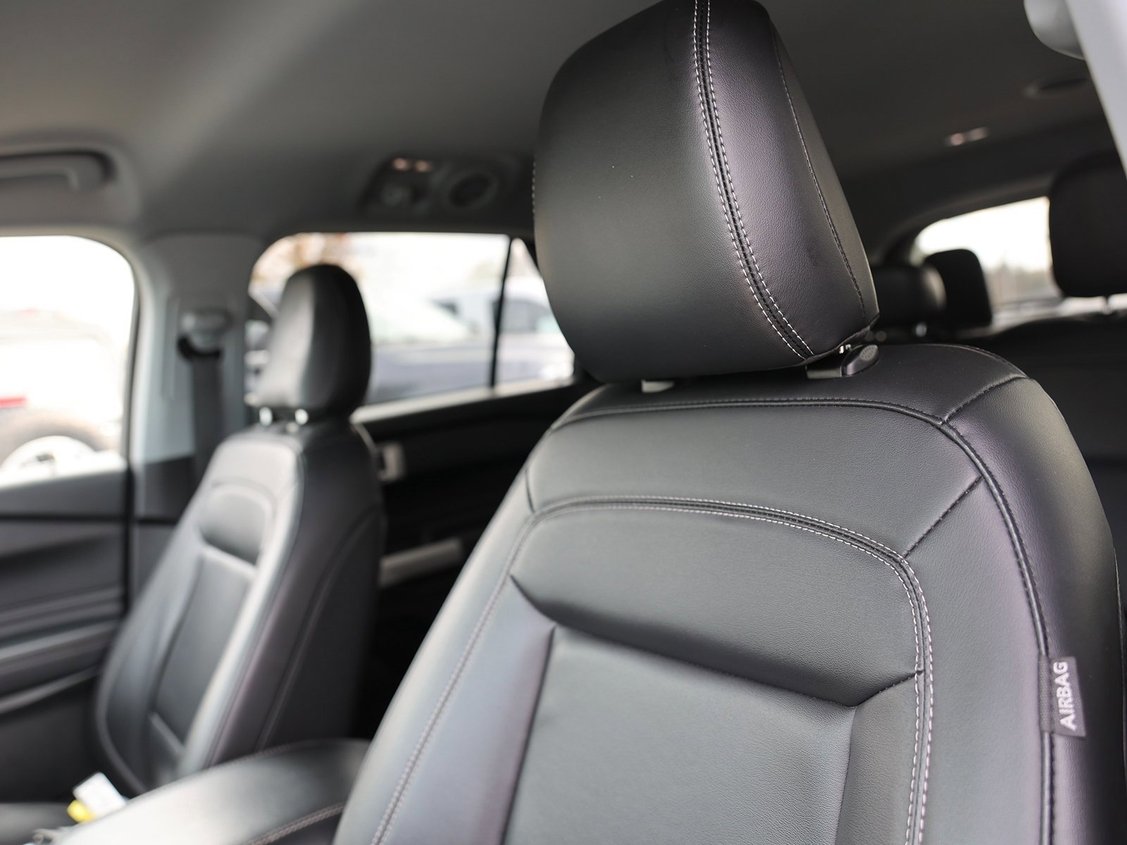 Certified 2022 Ford Explorer XLT w/ Equipment Group 202A image 21