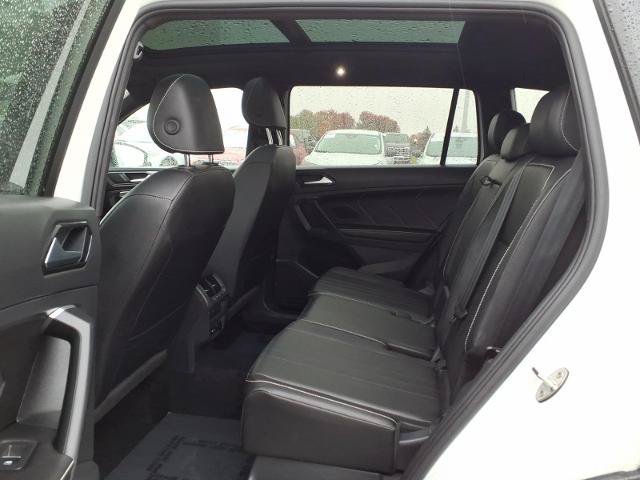 Used 2024 Volkswagen Tiguan SE R-Line w/ MDO Package, Two-Row AWD/4WD image 13