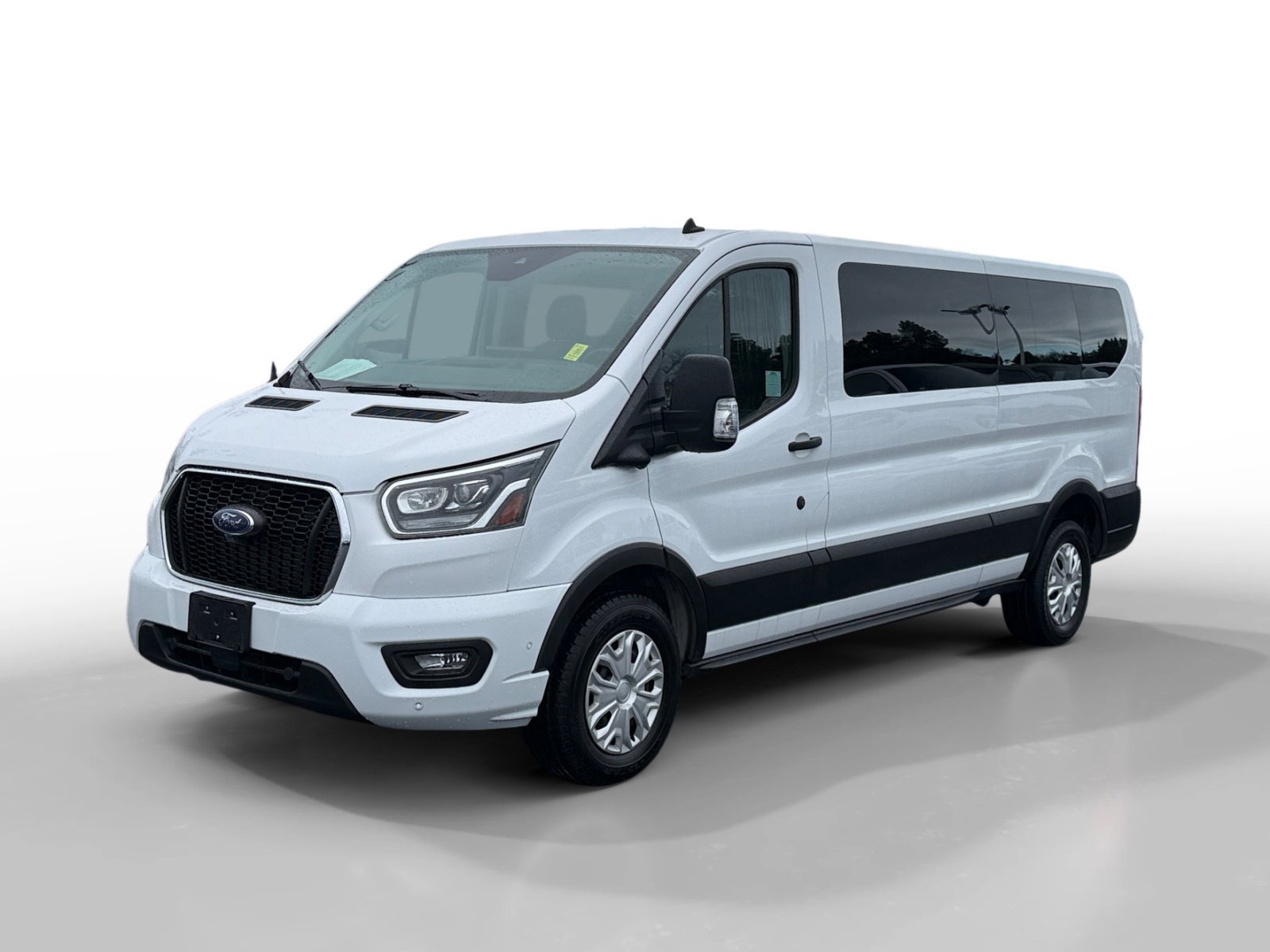 Certified 2023 Ford Transit 350 XLT image 7