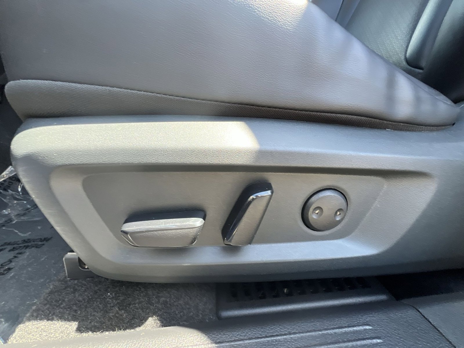 Used 2023 Nissan Rogue SV w/ SV Premium B Package AWD/4WD image 22