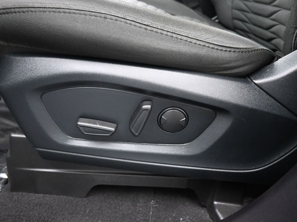 Certified 2021 Ford Explorer XLT image 11