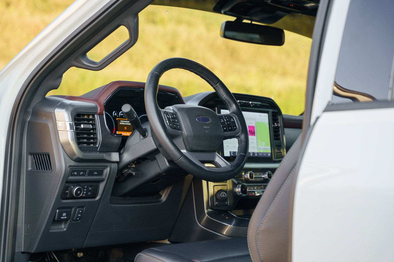 Certified 2023 Ford F150 Lariat AWD/4WD image 22