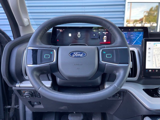 Certified 2025 Ford Expedition Active AWD/4WD image 12
