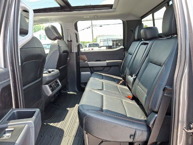 Certified 2024 Ford F250 Lariat w/ Lariat Ultimate Package AWD/4WD image 10