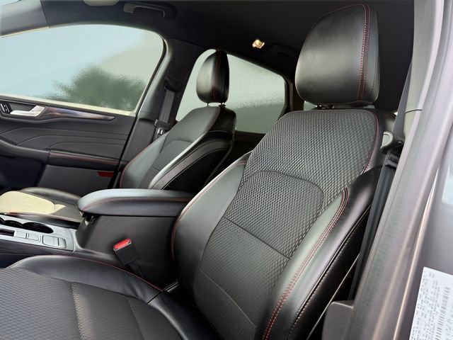 Certified 2023 Ford Escape ST-Line w/ Equipment Group 301A image 18