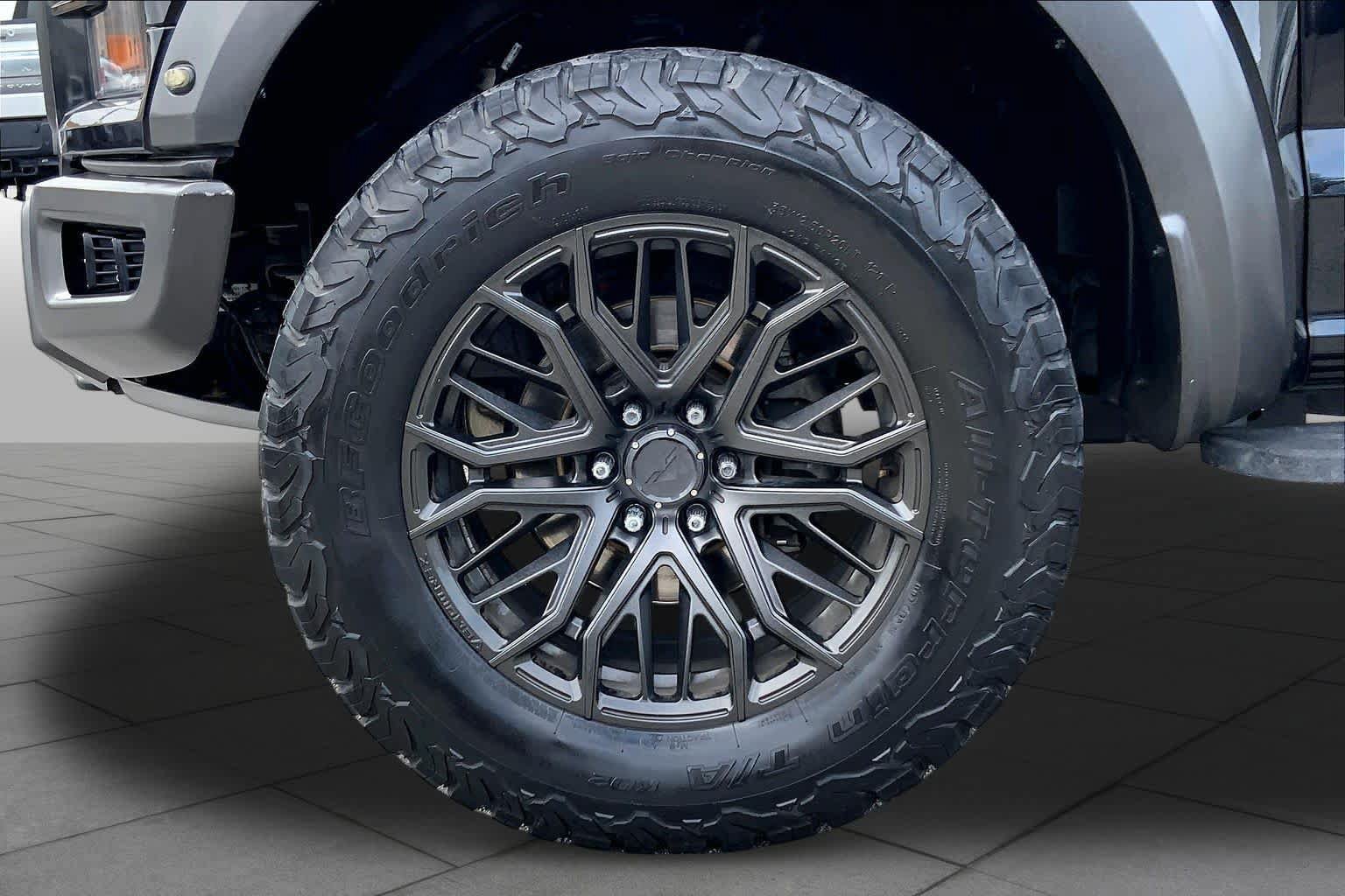 Certified 2019 Ford F150 Raptor w/ Equipment Group 802A Luxury AWD/4WD image 11