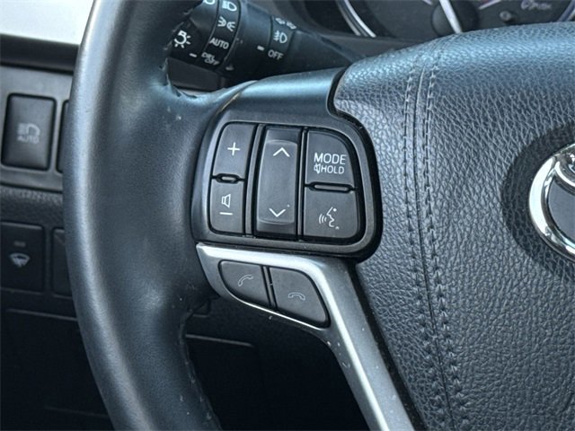 Used 2019 Toyota Highlander XLE image 13