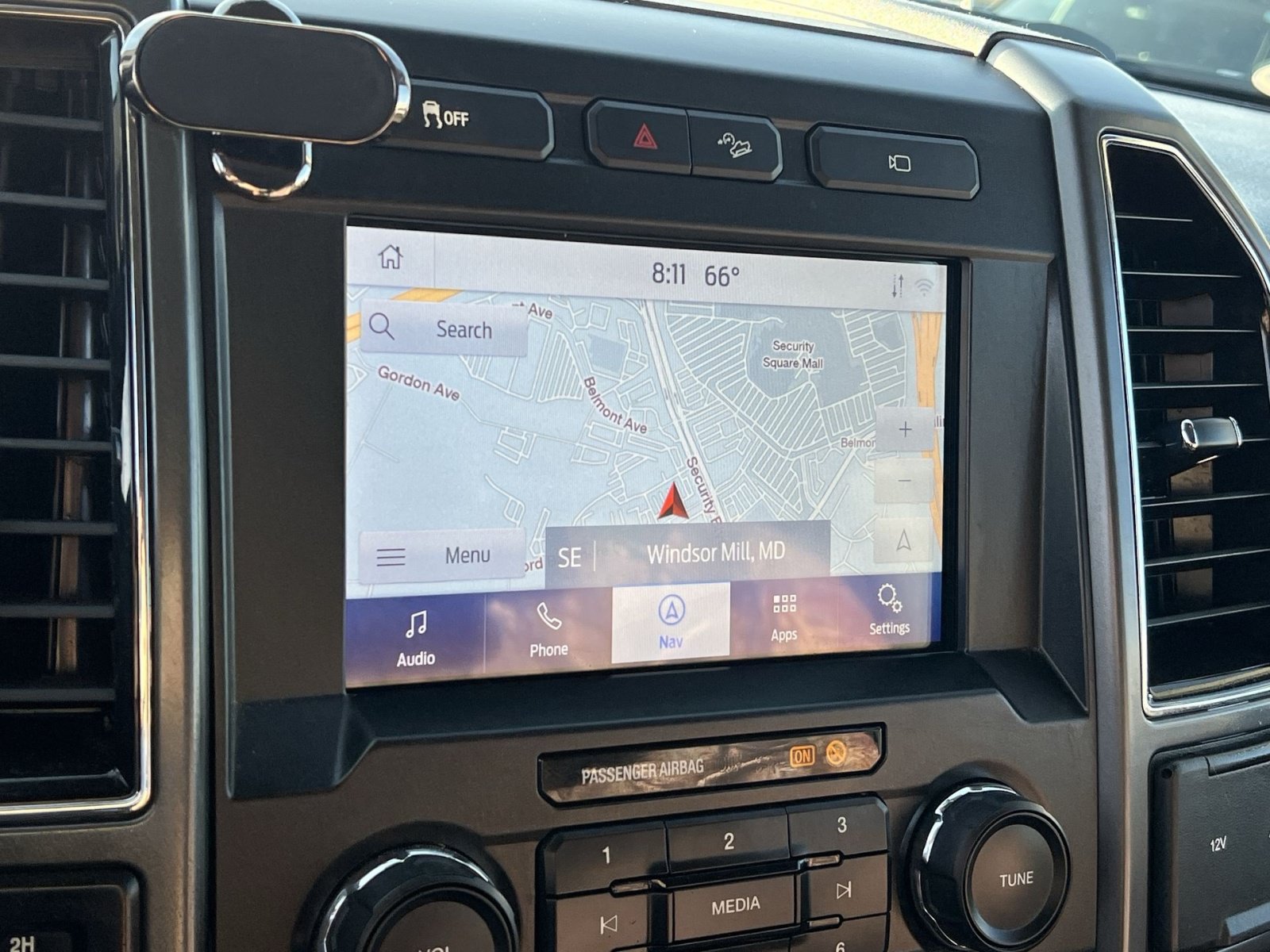 Certified 2021 Ford F250 XLT w/ XLT Premium Package AWD/4WD image 20