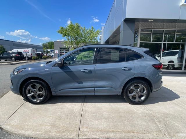 Certified 2023 Ford Escape ST-Line w/ Tech Pack #1 AWD/4WD image 5