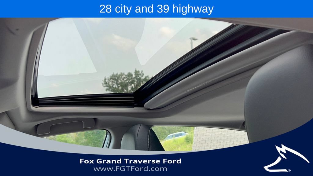 Used 2018 Toyota Camry SE w/ Moonroof Package FWD image 5
