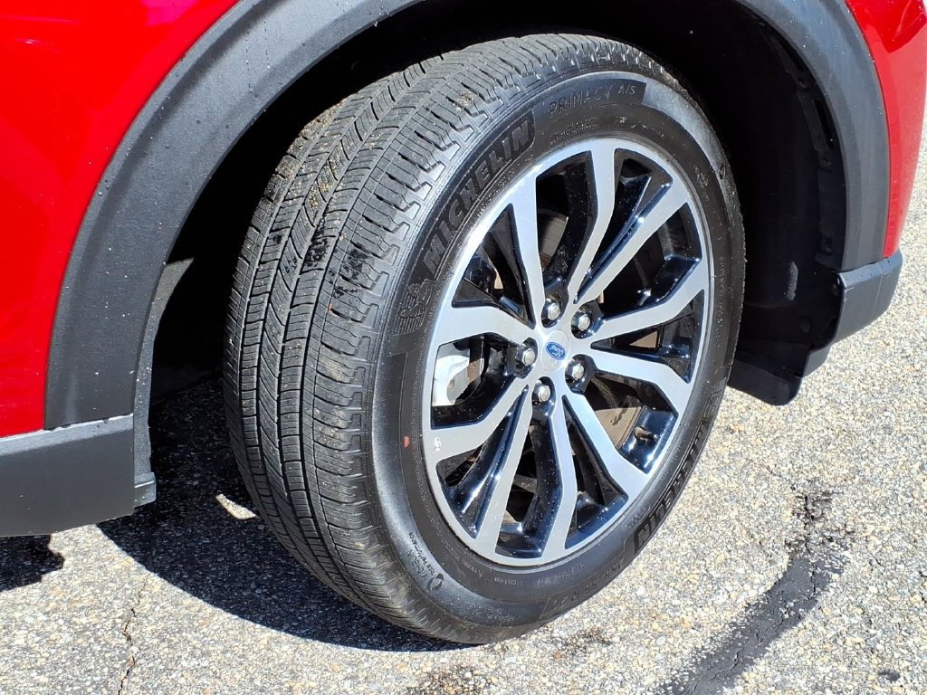 Certified 2025 Ford Explorer ST-Line AWD/4WD image 9