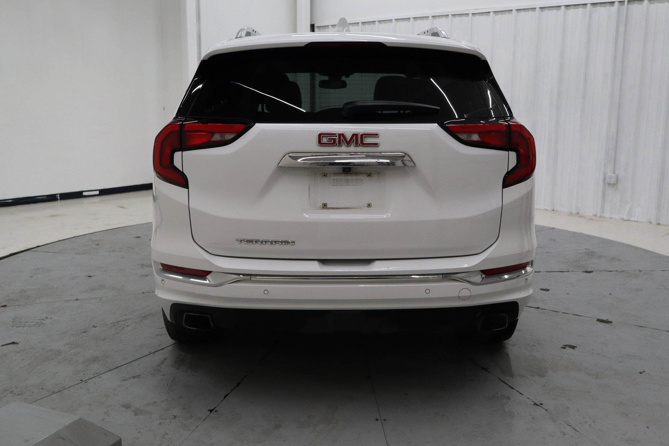 Used 2019 GMC Terrain Denali w/ Advanced Safety Package image 6
