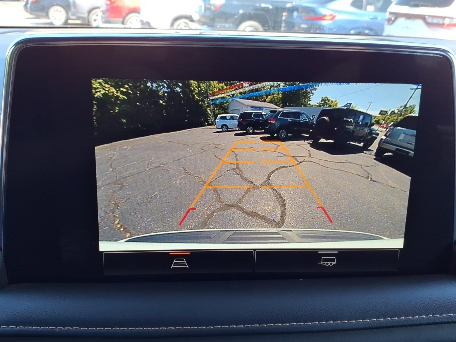 Used 2022 GMC Yukon XL AT4 AWD/4WD image 24