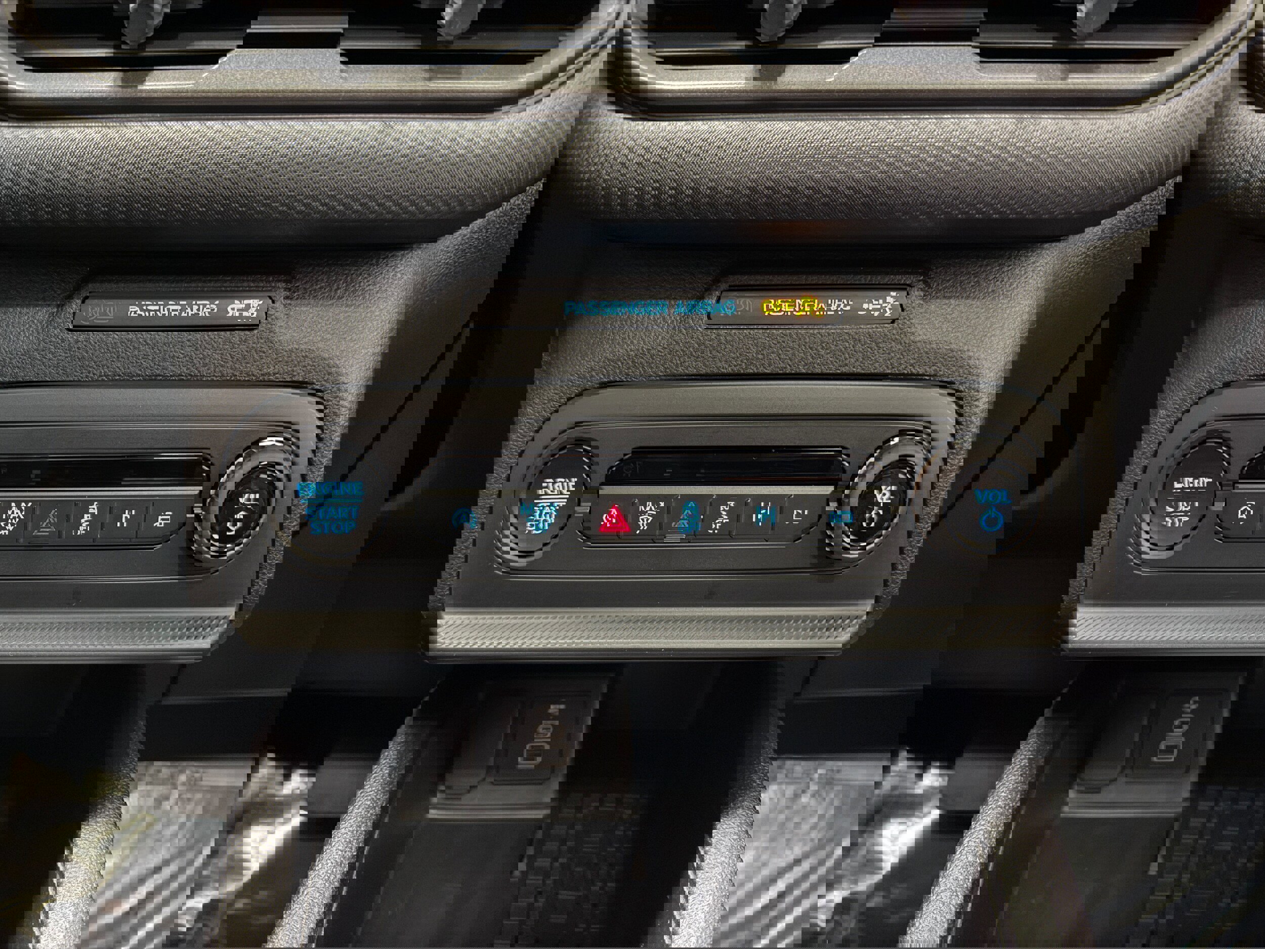 Certified 2025 Ford Bronco Sport Outer Banks w/ Outer Banks Tech Package+ image 26