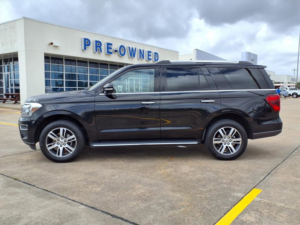 Certified 2023 Ford Expedition Limited image 3