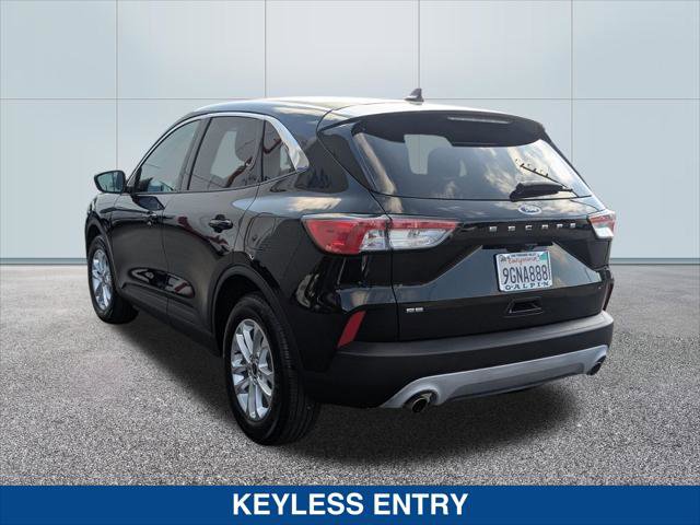 Certified 2022 Ford Escape SE FWD image 3