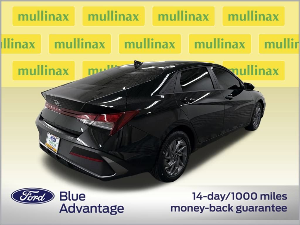 Used 2024 Hyundai Elantra SEL image 5