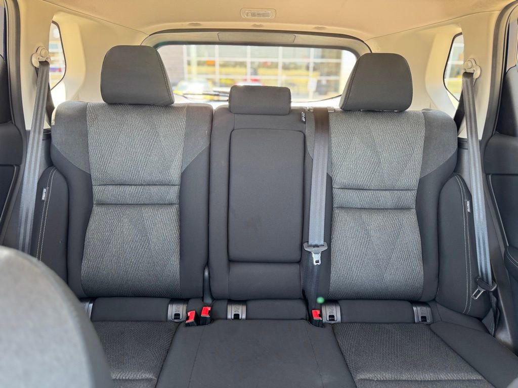 Used 2025 Nissan Rogue SV AWD/4WD image 31
