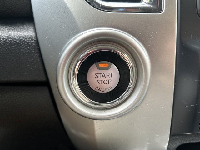 Used 2017 Nissan Titan SV RWD image 33