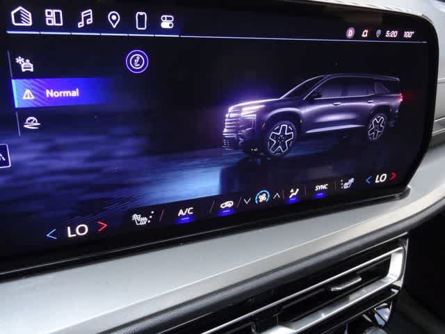 Used 2024 Chevrolet Traverse LT w/ Midnight/Sport Edition FWD image 21
