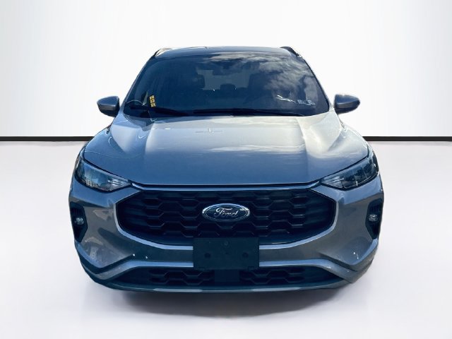 Certified 2023 Ford Escape ST-Line Select w/ Tech Pack #1 AWD/4WD image 3